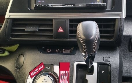 Toyota Sienta II, 2020 год, 1 700 000 рублей, 7 фотография