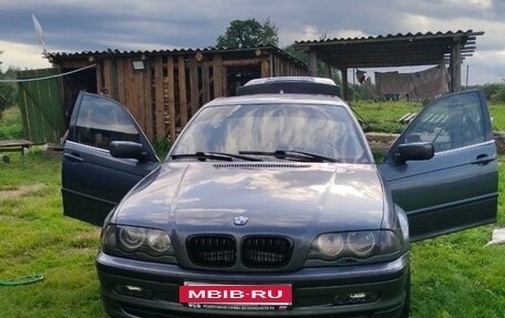 BMW 3 серия, 2001 год, 650 000 рублей, 13 фотография