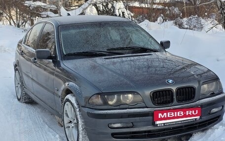 BMW 3 серия, 2001 год, 650 000 рублей, 18 фотография