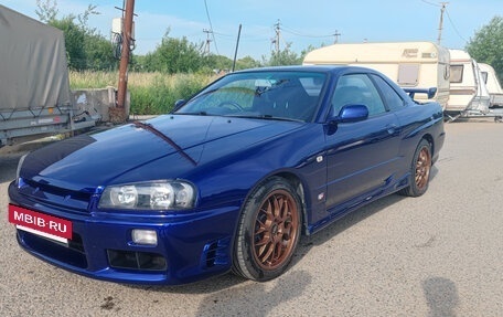 Nissan Skyline, 1998 год, 3 900 000 рублей, 2 фотография