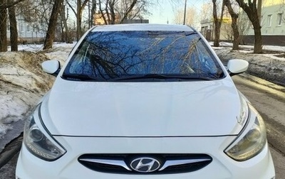 Hyundai Solaris II рестайлинг, 2013 год, 800 000 рублей, 1 фотография