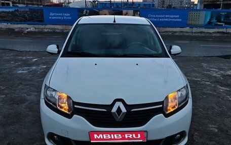 Renault Sandero II рестайлинг, 2014 год, 650 000 рублей, 1 фотография