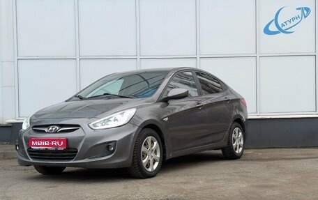 Hyundai Solaris II рестайлинг, 2012 год, 690 000 рублей, 1 фотография