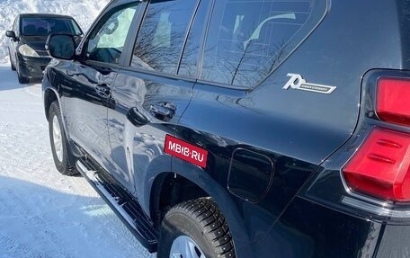 Toyota Land Cruiser Prado 150 рестайлинг 2, 2022 год, 5 500 000 рублей, 4 фотография