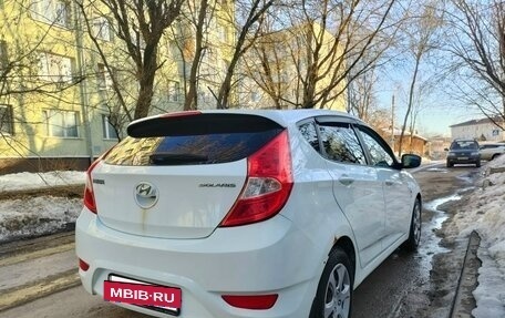 Hyundai Solaris II рестайлинг, 2013 год, 800 000 рублей, 7 фотография