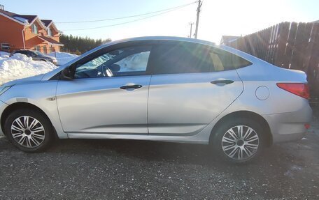 Hyundai Solaris II рестайлинг, 2013 год, 780 000 рублей, 6 фотография