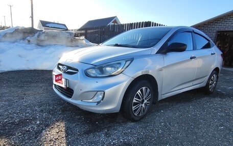 Hyundai Solaris II рестайлинг, 2013 год, 780 000 рублей, 5 фотография