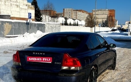 Volvo S60 III, 2001 год, 440 000 рублей, 2 фотография