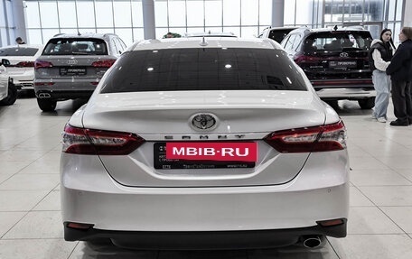 Toyota Camry, 2019 год, 3 150 000 рублей, 6 фотография