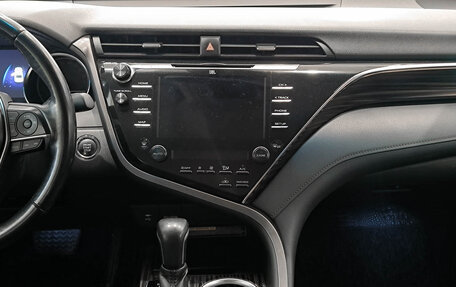 Toyota Camry, 2019 год, 3 150 000 рублей, 15 фотография