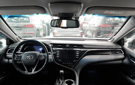 Toyota Camry, 2019 год, 3 150 000 рублей, 14 фотография