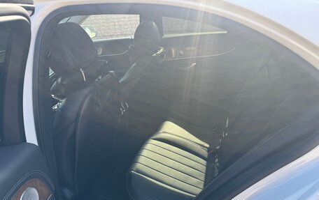 Mercedes-Benz E-Класс, 2019 год, 3 700 000 рублей, 5 фотография