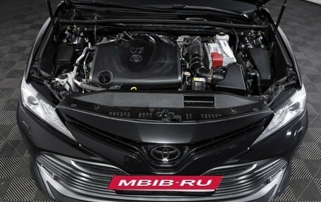 Toyota Camry, 2018 год, 2 990 000 рублей, 9 фотография