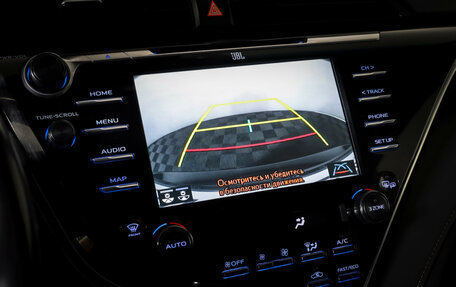 Toyota Camry, 2018 год, 2 990 000 рублей, 21 фотография