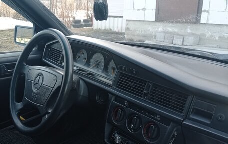 Mercedes-Benz 190 (W201), 1992 год, 250 000 рублей, 3 фотография