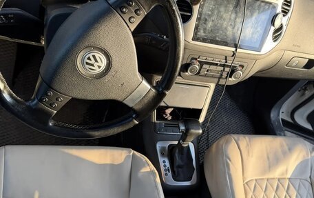 Volkswagen Tiguan I, 2010 год, 920 000 рублей, 6 фотография