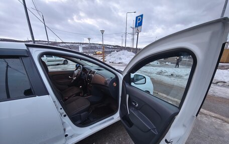 Renault Sandero II рестайлинг, 2014 год, 650 000 рублей, 9 фотография