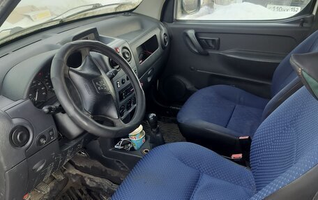 Peugeot Partner II рестайлинг 2, 2011 год, 390 000 рублей, 6 фотография