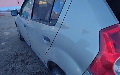 Renault Sandero I, 2011 год, 200 000 рублей, 10 фотография