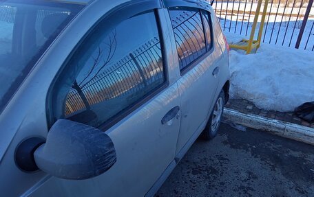 Renault Sandero I, 2011 год, 200 000 рублей, 11 фотография