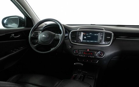 KIA Sorento III Prime рестайлинг, 2018 год, 3 320 000 рублей, 13 фотография