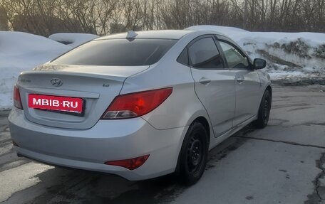 Hyundai Solaris II рестайлинг, 2016 год, 800 000 рублей, 4 фотография