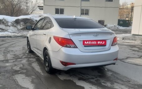 Hyundai Solaris II рестайлинг, 2016 год, 800 000 рублей, 13 фотография