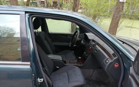 Mercedes-Benz E-Класс, 1996 год, 195 000 рублей, 10 фотография