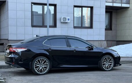 Toyota Camry, 2020 год, 2 550 000 рублей, 3 фотография