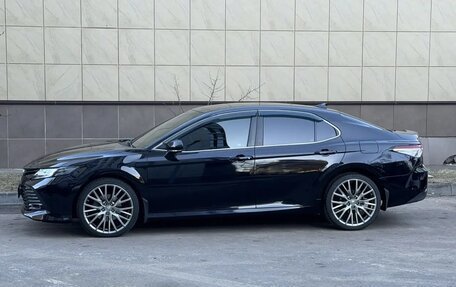 Toyota Camry, 2020 год, 2 550 000 рублей, 4 фотография