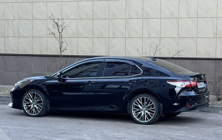 Toyota Camry, 2020 год, 2 550 000 рублей, 2 фотография