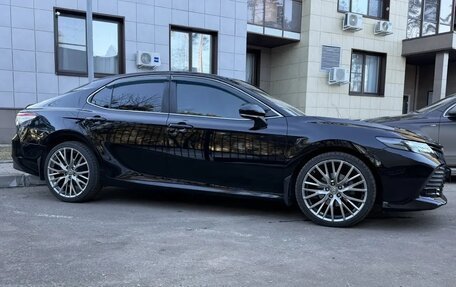 Toyota Camry, 2020 год, 2 550 000 рублей, 8 фотография