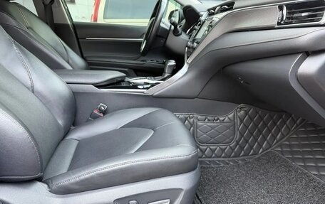 Toyota Camry, 2020 год, 2 550 000 рублей, 15 фотография