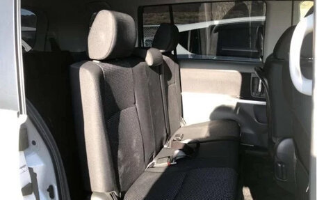 Toyota ISis I, 2010 год, 1 250 000 рублей, 8 фотография