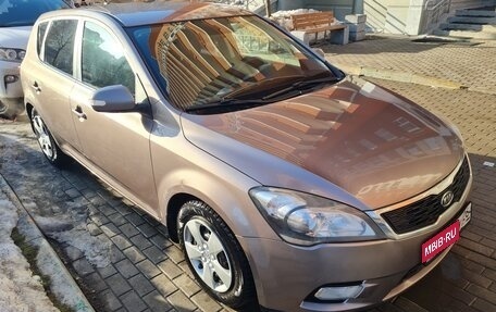 KIA cee'd I рестайлинг, 2010 год, 639 000 рублей, 1 фотография