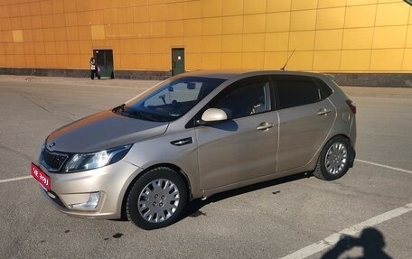 KIA Rio III рестайлинг, 2013 год, 900 000 рублей, 1 фотография
