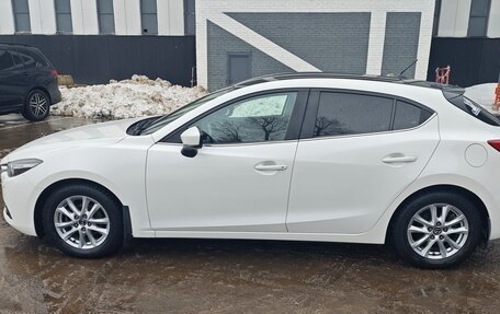 Mazda 3, 2018 год, 1 999 999 рублей, 8 фотография