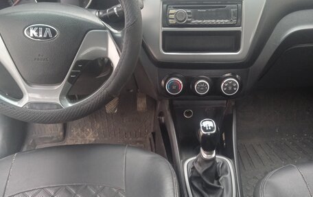 KIA Rio III рестайлинг, 2015 год, 650 000 рублей, 2 фотография