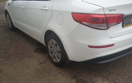 KIA Rio III рестайлинг, 2015 год, 650 000 рублей, 3 фотография