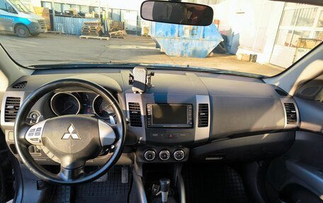 Mitsubishi Outlander III рестайлинг 3, 2010 год, 1 170 000 рублей, 12 фотография