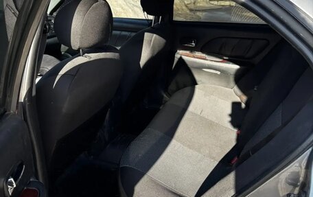 Hyundai Sonata IV рестайлинг, 2004 год, 280 000 рублей, 8 фотография