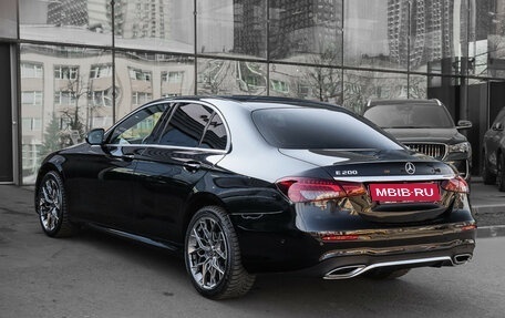 Mercedes-Benz E-Класс, 2021 год, 3 850 000 рублей, 6 фотография