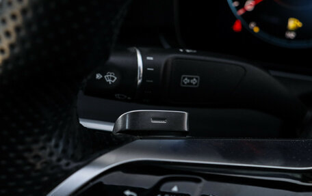 Mercedes-Benz E-Класс, 2021 год, 3 850 000 рублей, 28 фотография