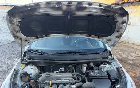 Hyundai Solaris II рестайлинг, 2013 год, 930 000 рублей, 19 фотография