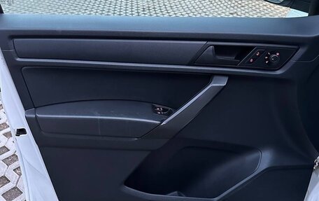 Volkswagen Caddy IV, 2017 год, 980 000 рублей, 8 фотография