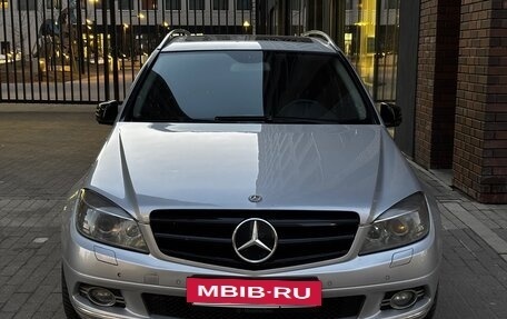 Mercedes-Benz C-Класс, 2009 год, 1 400 000 рублей, 2 фотография