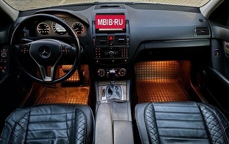 Mercedes-Benz C-Класс, 2009 год, 1 400 000 рублей, 10 фотография