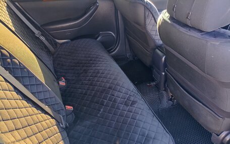 Toyota Avensis III рестайлинг, 2007 год, 800 000 рублей, 15 фотография