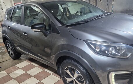 Renault Kaptur I рестайлинг, 2020 год, 1 335 000 рублей, 6 фотография