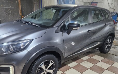 Renault Kaptur I рестайлинг, 2020 год, 1 335 000 рублей, 5 фотография